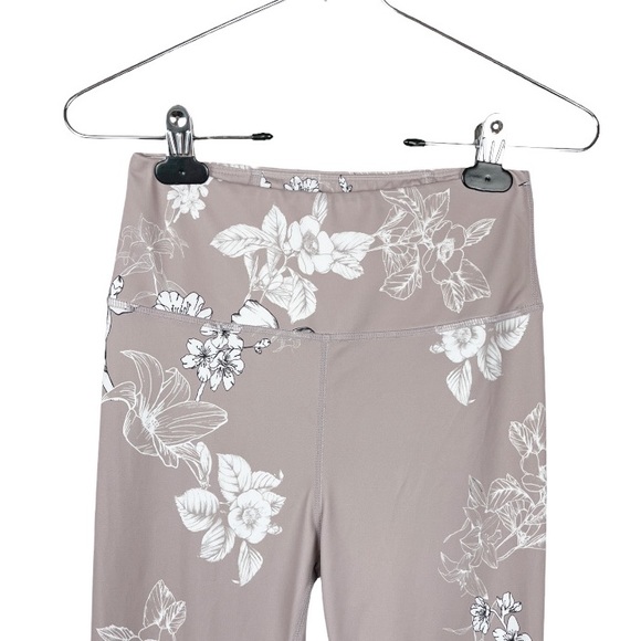 ALLFENIX Floral Leggings Size Small - Picture 2 of 8